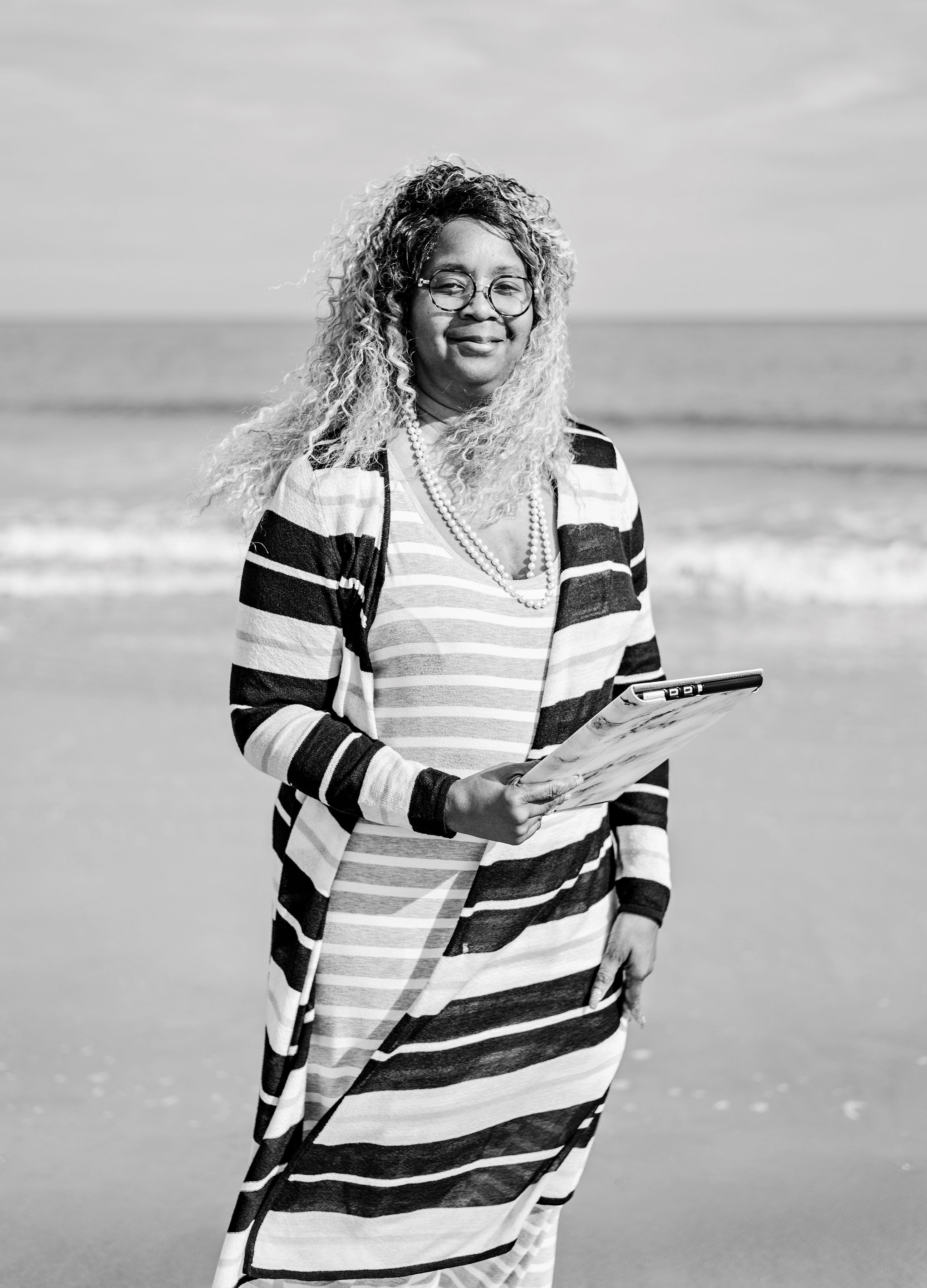 wedding officiant,  Tia Hughes 